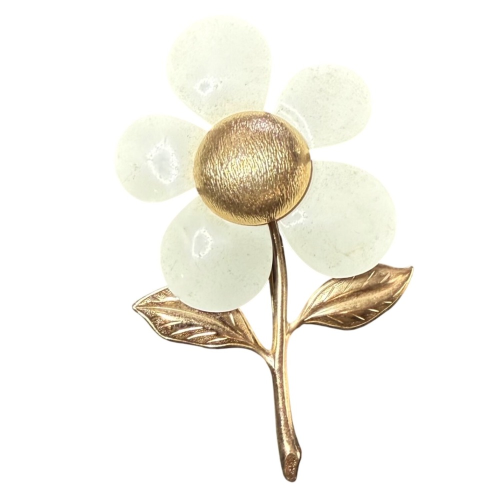 Sarah Cov Signed Flower Brooch Pin White Petals Gold Tone Stem Leaves
